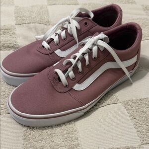 Vans Women's Mauve Canvas Sneakers - Never worn